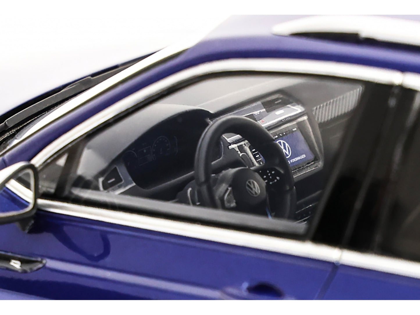 2021 Volkswagen Tiguan R Lapiz Blue Metallic (Limited Edition)